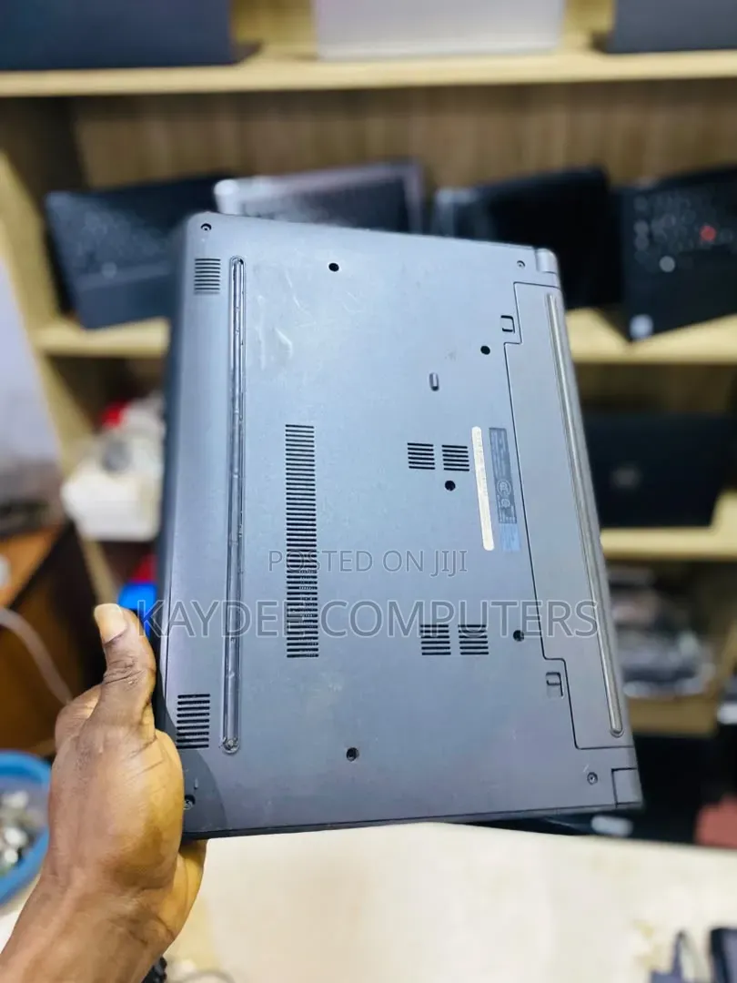 Laptop Dell Latitude 3350 8GB Intel Core i3 SSD 256GB