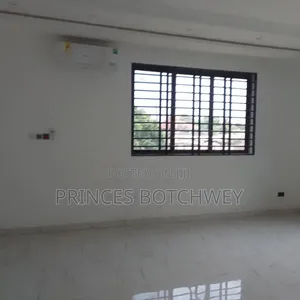 2bdrm Apartment in Achimota, Overhead for rent