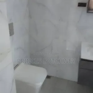 2bdrm Apartment in Achimota, Overhead for rent