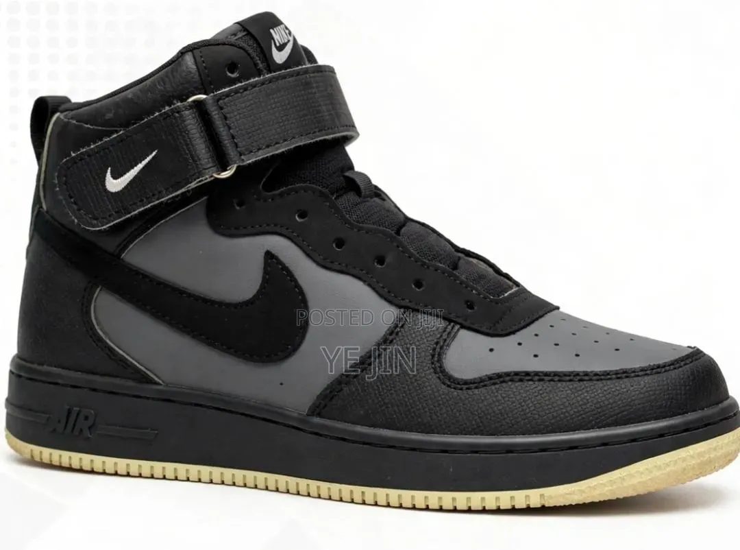 Nike High-Top Sneakers
Size 42-Black
GHS 450