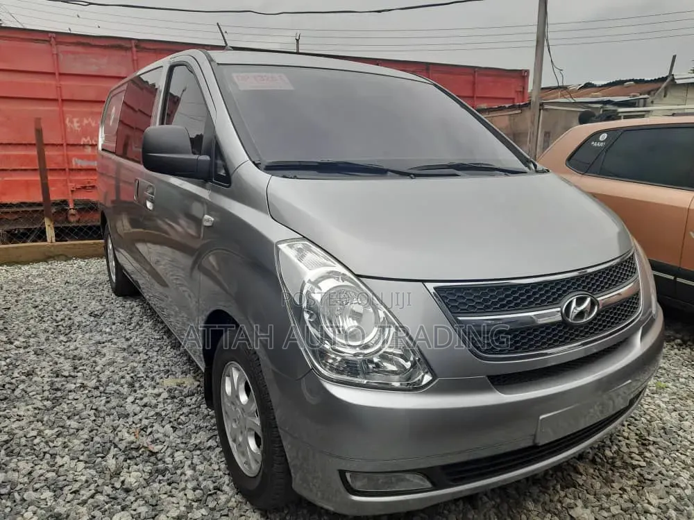 Hyundai Starex 2014 Silver