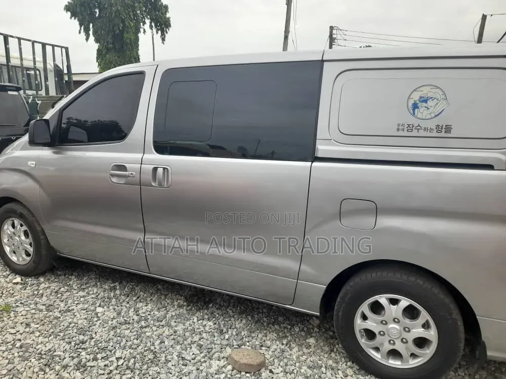 Hyundai Starex 2014 Silver