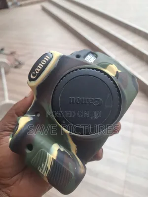 Canon Body No Lens 60D