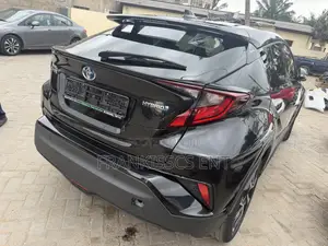 Toyota C-HR XLE 2021 Black