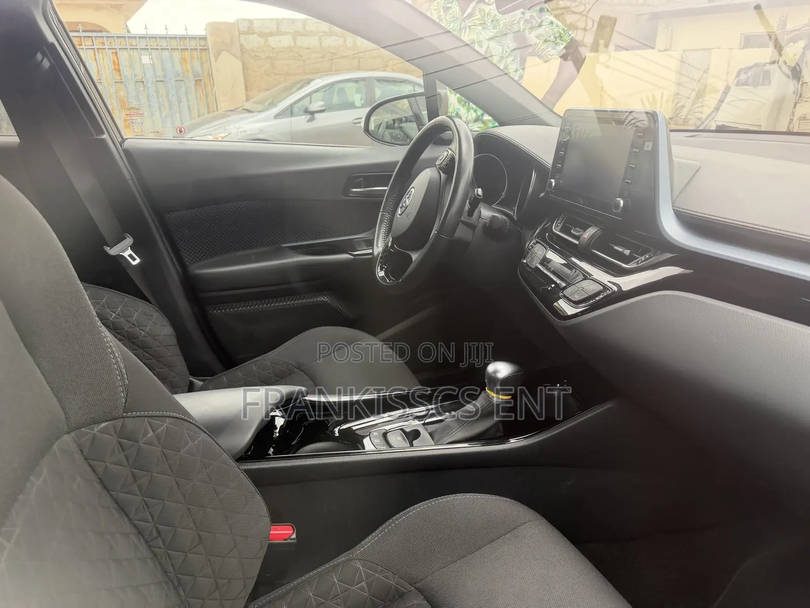 Toyota C-HR XLE 2021 Black