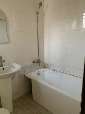 2bdrm Apartment in Unique Key Agency, West Legon for rent