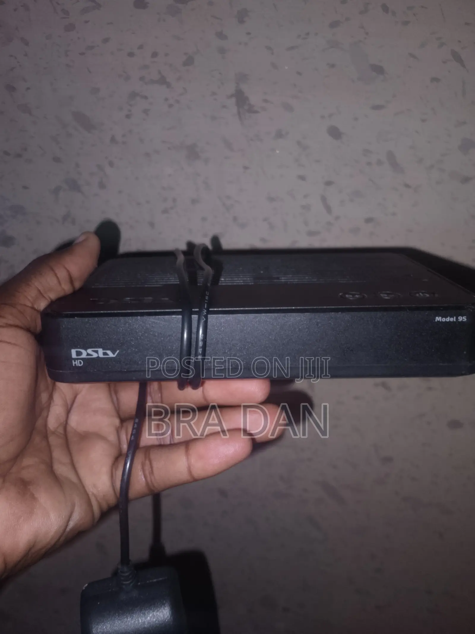 DSTV Decoder