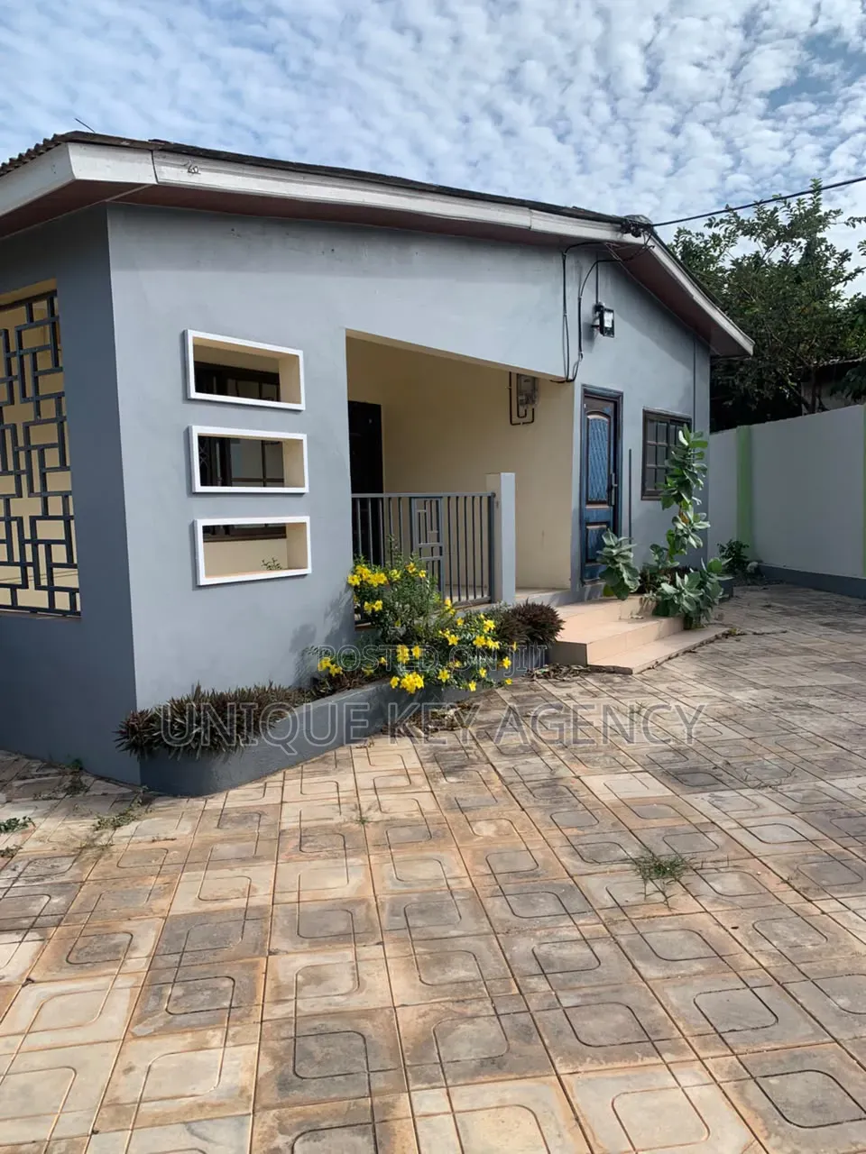 3bdrm House in Unique Key Agency, North Kaneshie for rent