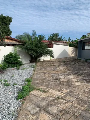 3bdrm House in Unique Key Agency, North Kaneshie for rent