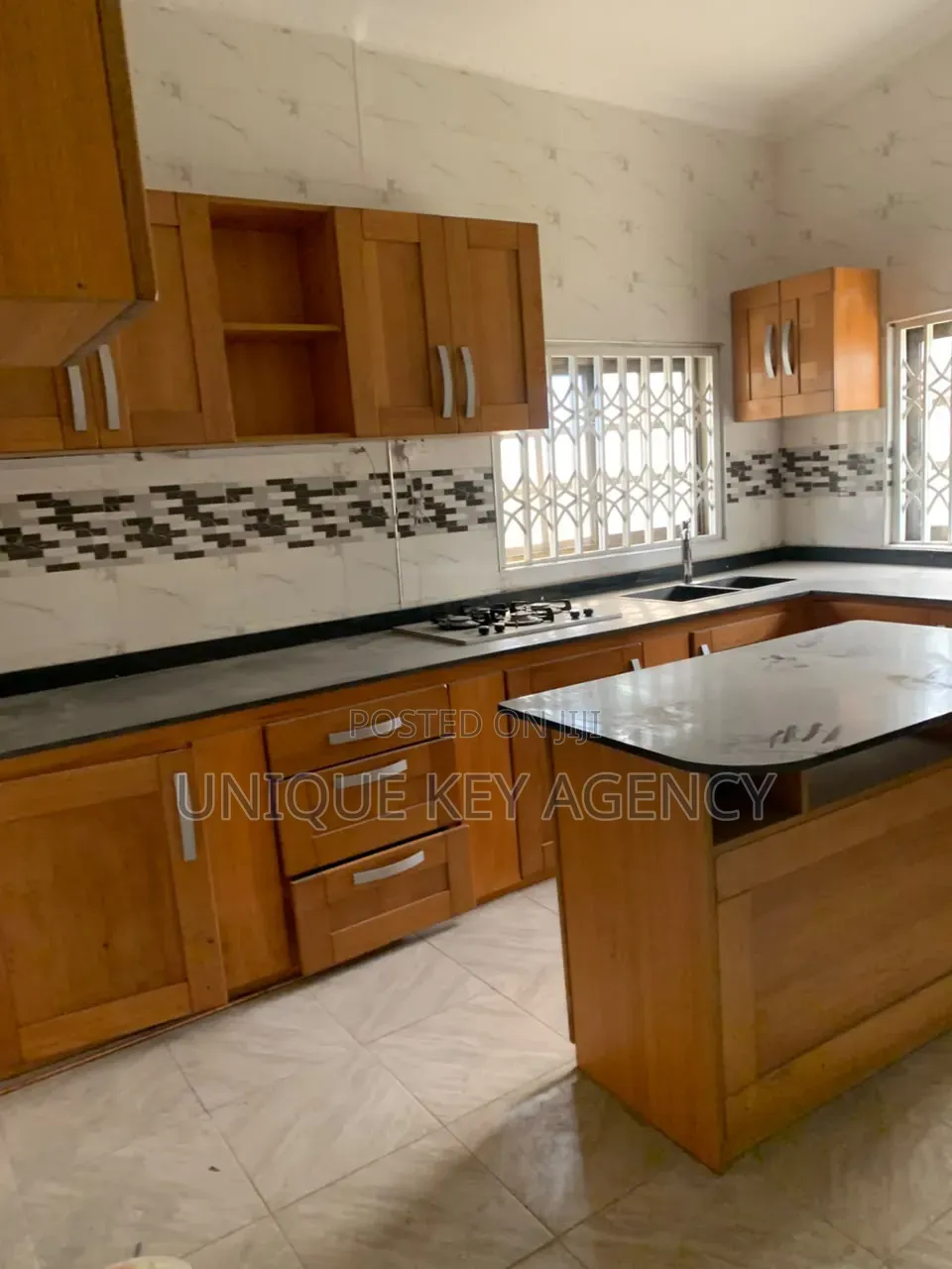 3bdrm House in Unique Key Agency, North Kaneshie for rent