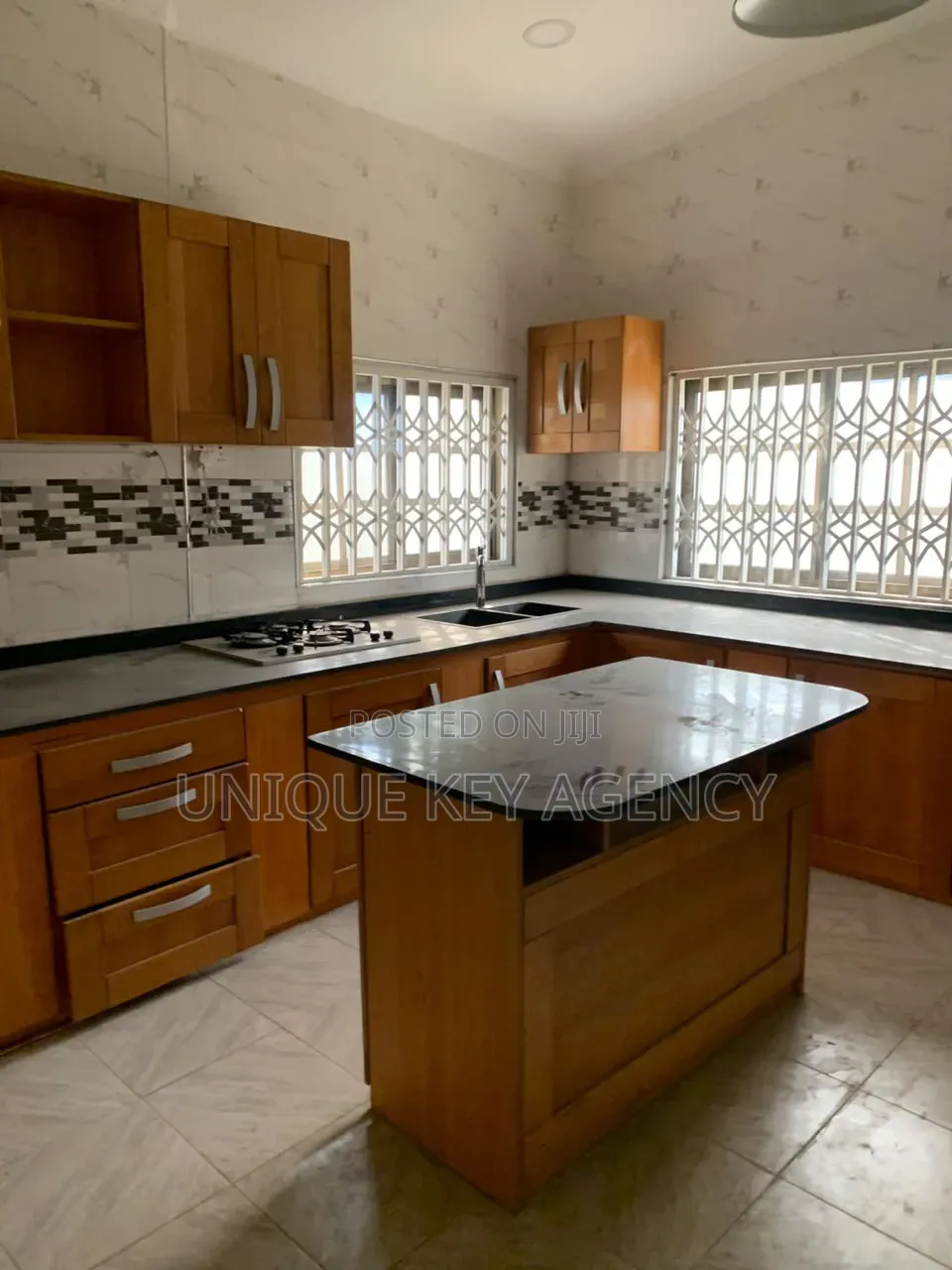 3bdrm House in Unique Key Agency, North Kaneshie for rent