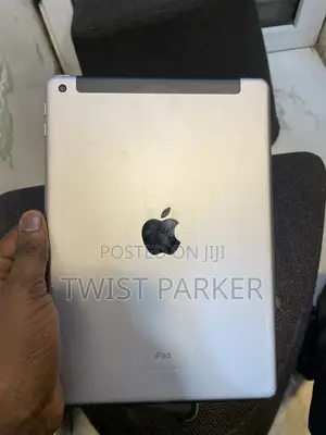 Apple iPad 9.7 128 GB Silver