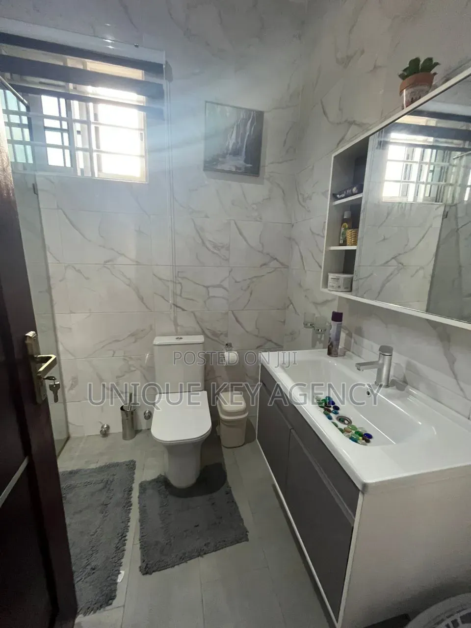 2bdrm House in Unique Key Agency, Airport Residential Area for rent
