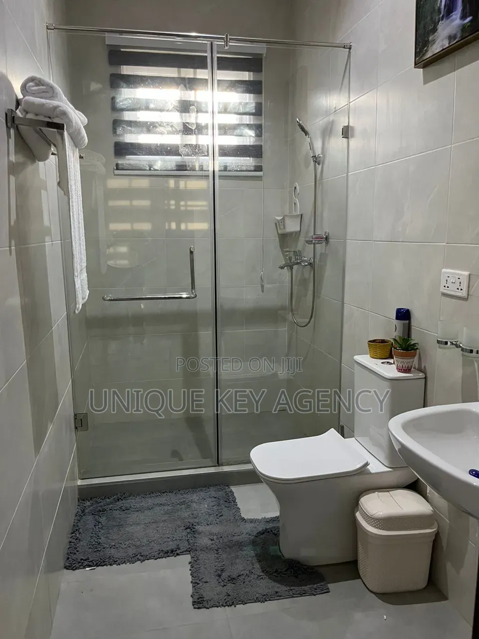 2bdrm House in Unique Key Agency, Airport Residential Area for rent