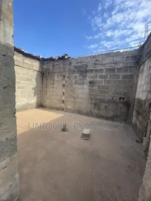 5bdrm House in Unique Key Agency, Spintex for sale