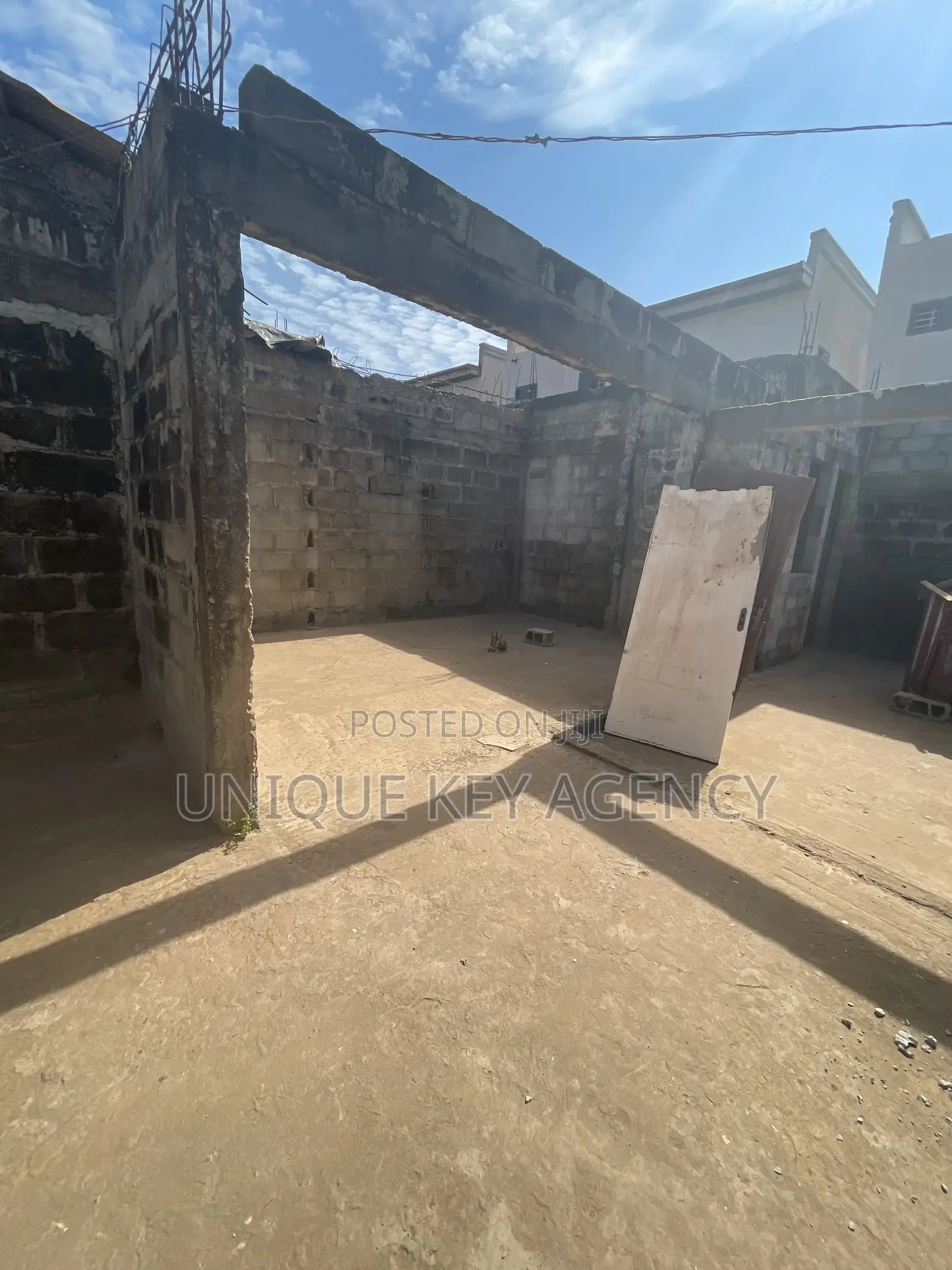 5bdrm House in Unique Key Agency, Spintex for sale