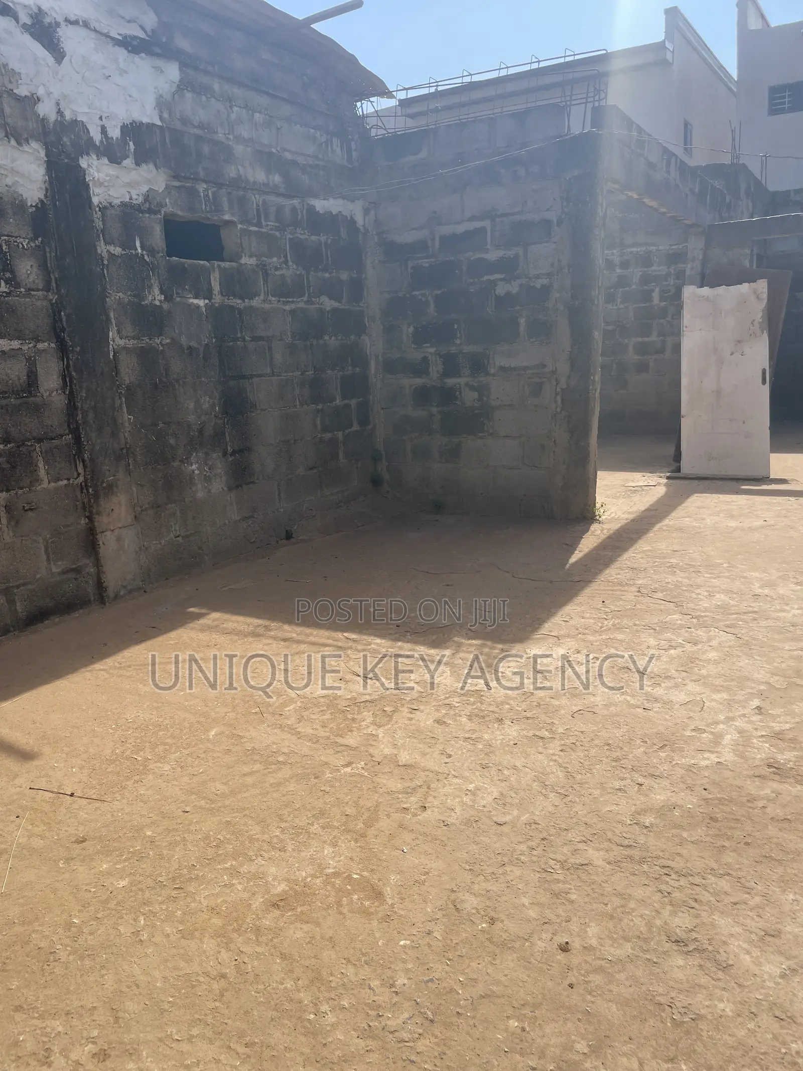 5bdrm House in Unique Key Agency, Spintex for sale