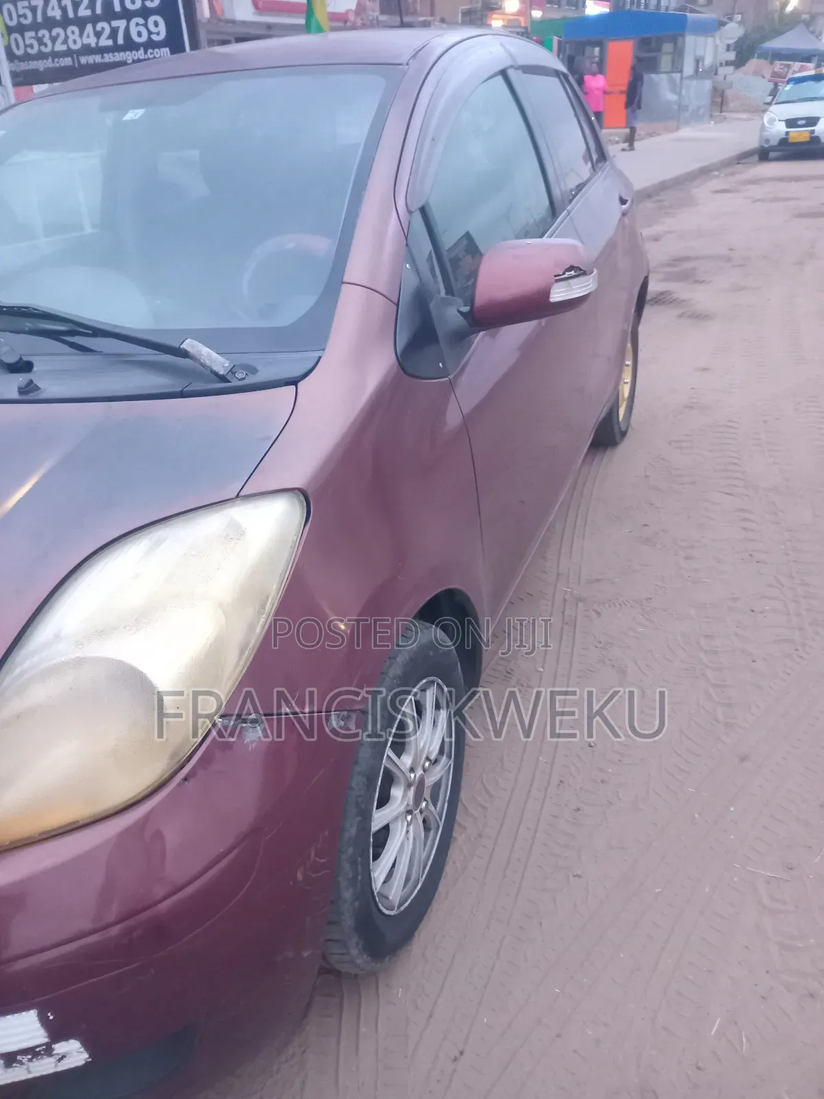 Toyota Vitz 1.0 FWD 3dr 2010 Brown