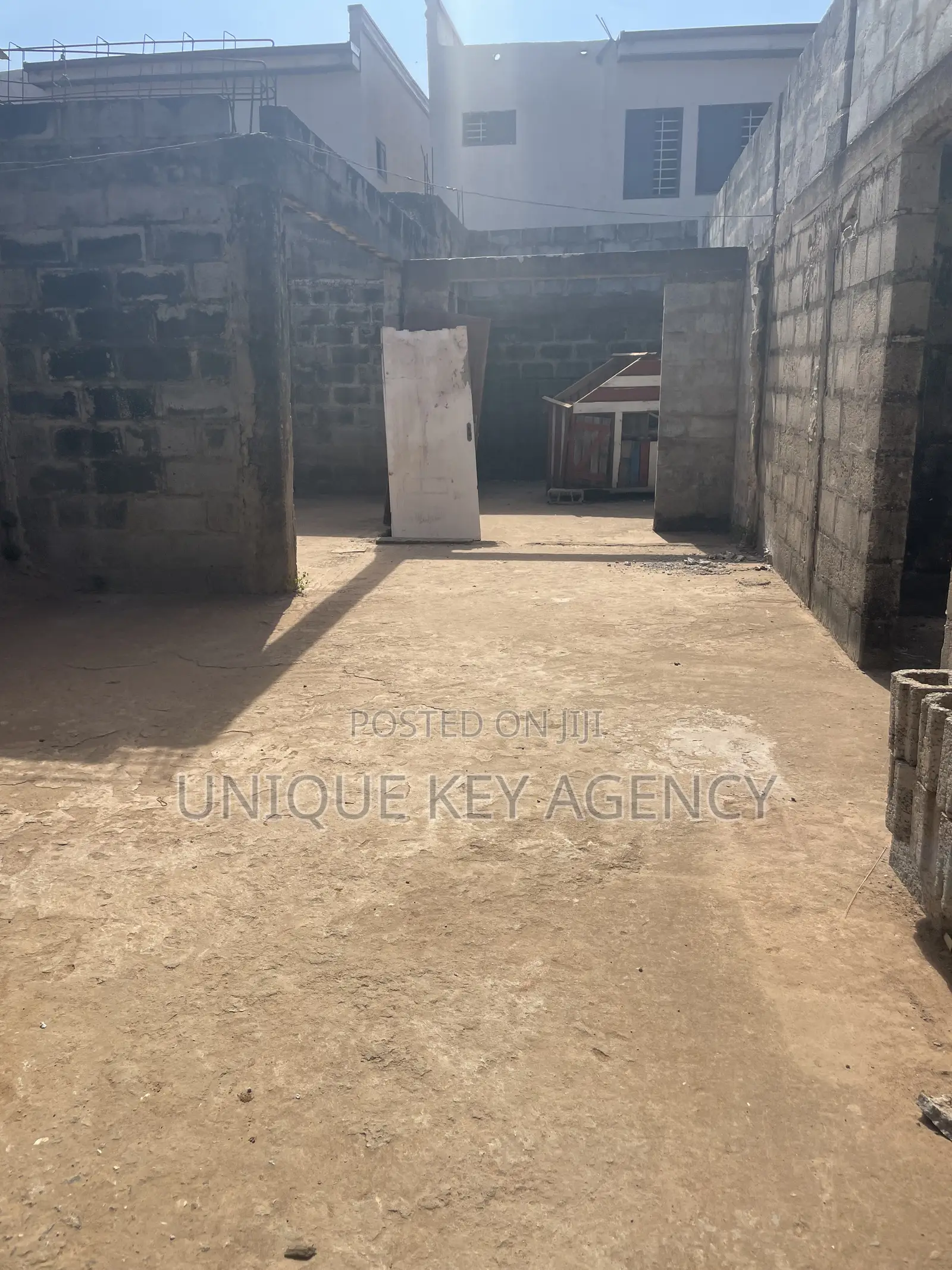 5bdrm House in Unique Key Agency, Spintex for sale