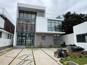 4bdrm Townhouse / Terrace in Seekers Realty, US Embassy Area for rent