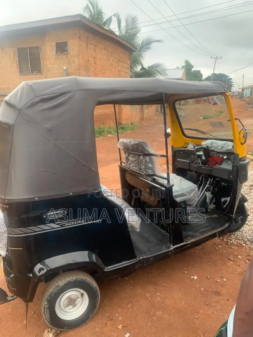 TVS HLX Plus ES 2025 Black