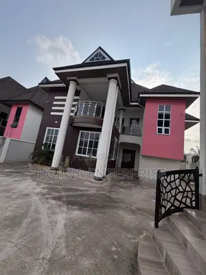 Furnished 6bdrm Mansion in Santasi-Oteng, Kumasi Metropolitan for sale