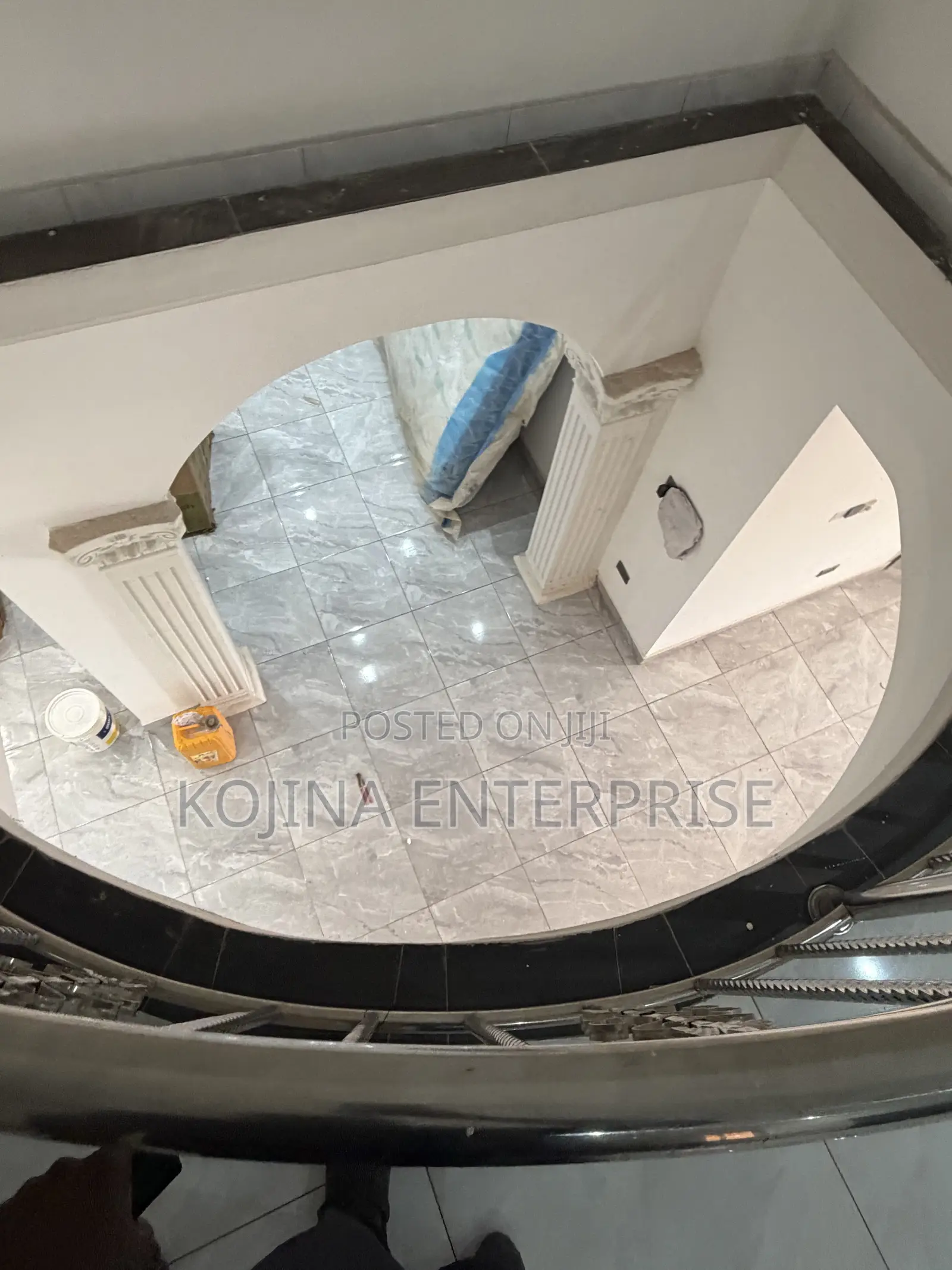 Furnished 6bdrm Mansion in Santasi-Oteng, Kumasi Metropolitan for sale
