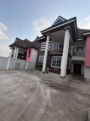 Furnished 6bdrm Mansion in Santasi-Oteng, Kumasi Metropolitan for sale