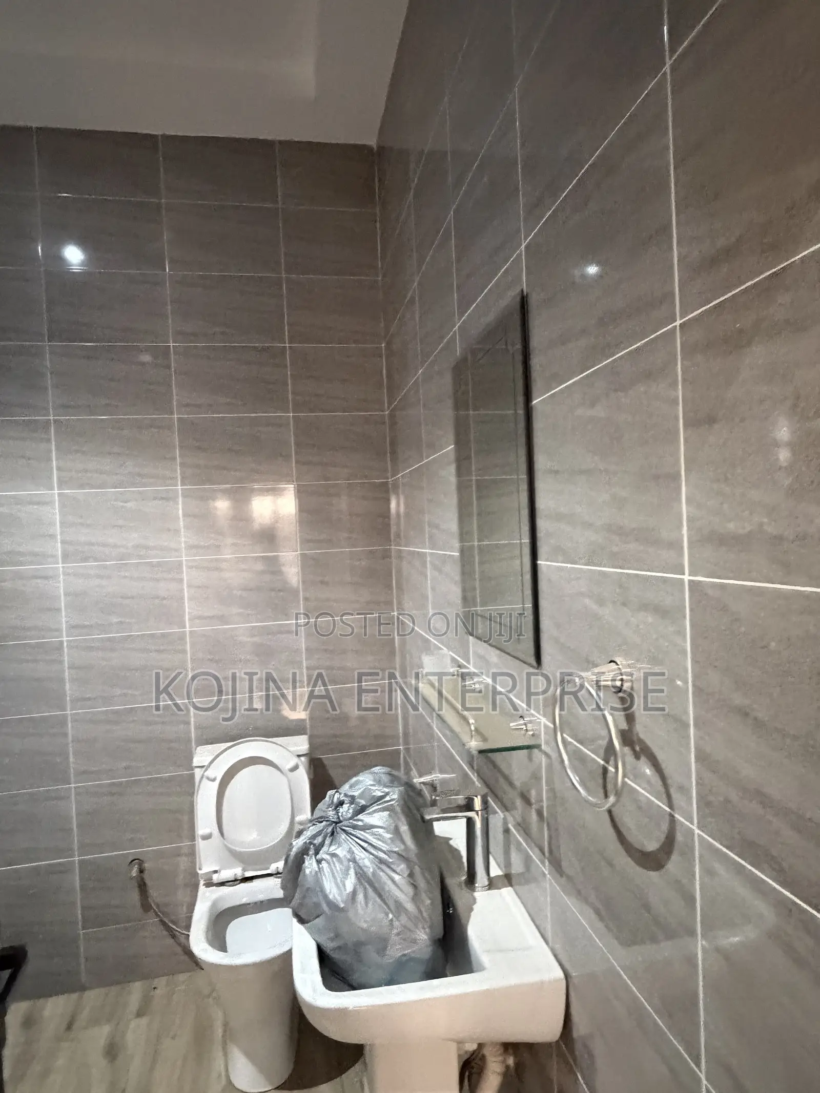 Furnished 6bdrm Mansion in Santasi-Oteng, Kumasi Metropolitan for sale