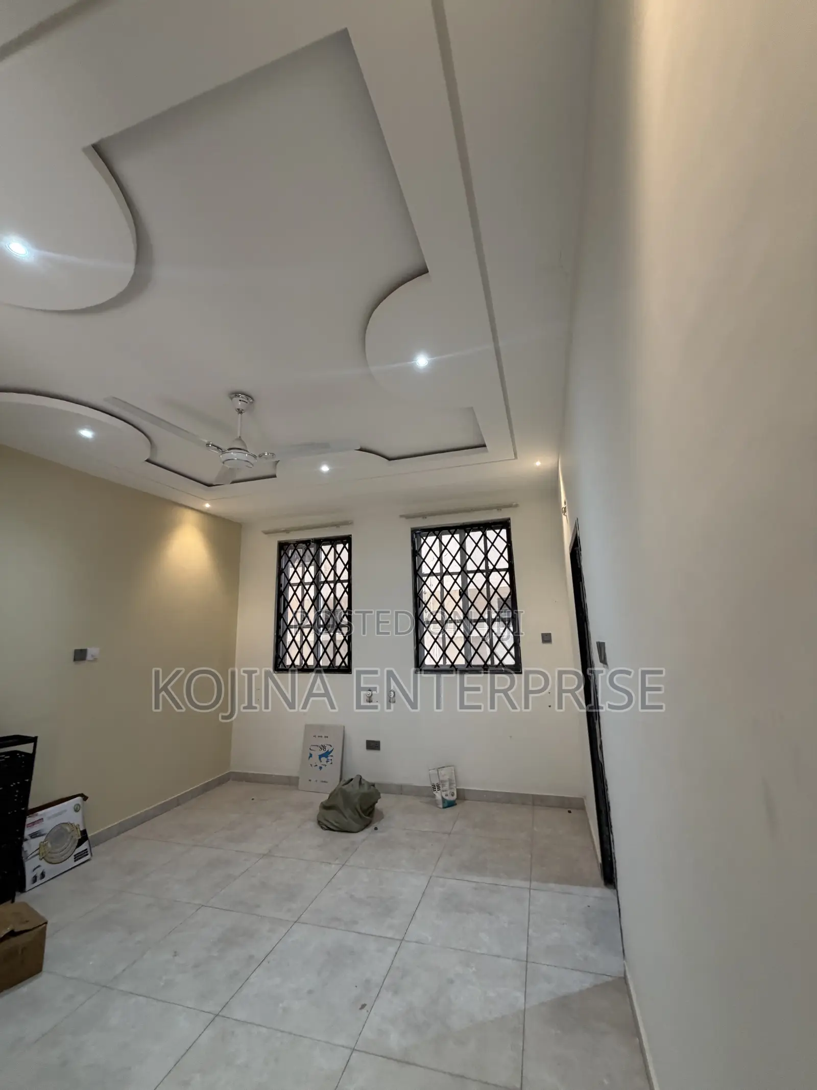 Furnished 6bdrm Mansion in Santasi-Oteng, Kumasi Metropolitan for sale