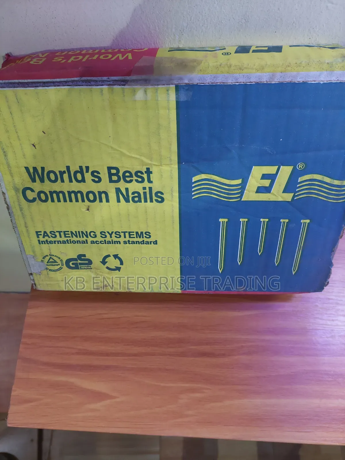 EL World's Best Common Nails Box