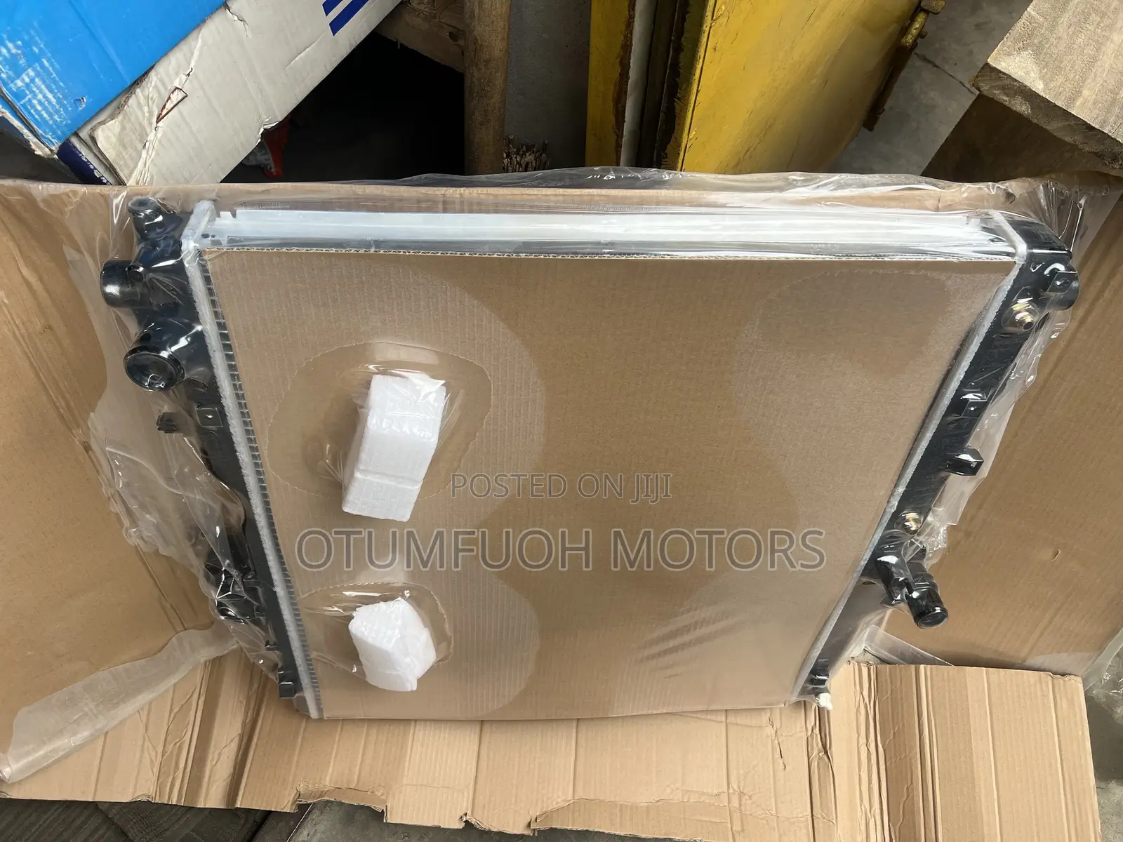 Toyota Land Cruiser Prado 2014 2015 2016 2017-19 Radiator (Water Tank)