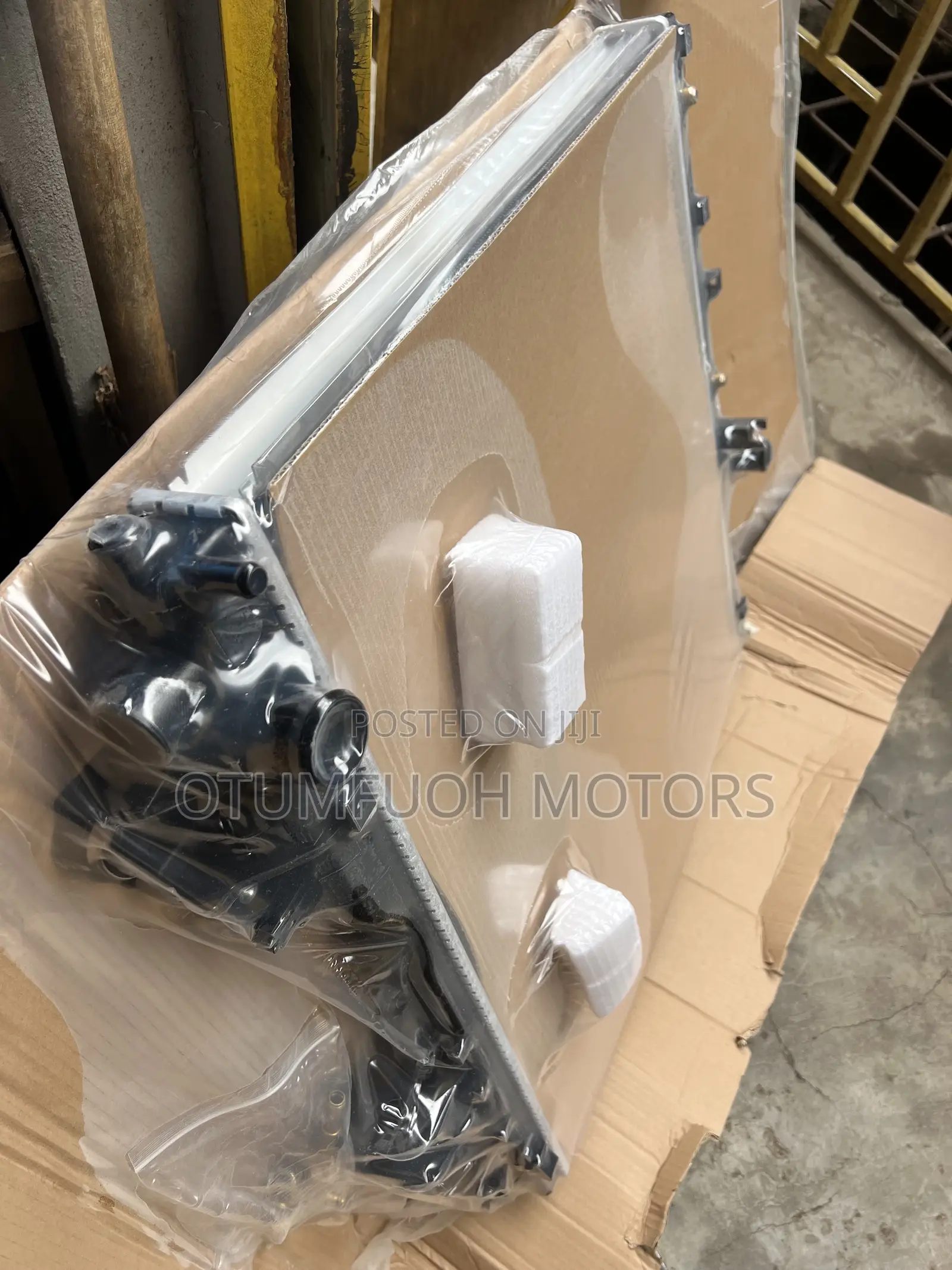 Toyota Land Cruiser Prado 2014 2015 2016 2017-19 Radiator (Water Tank)