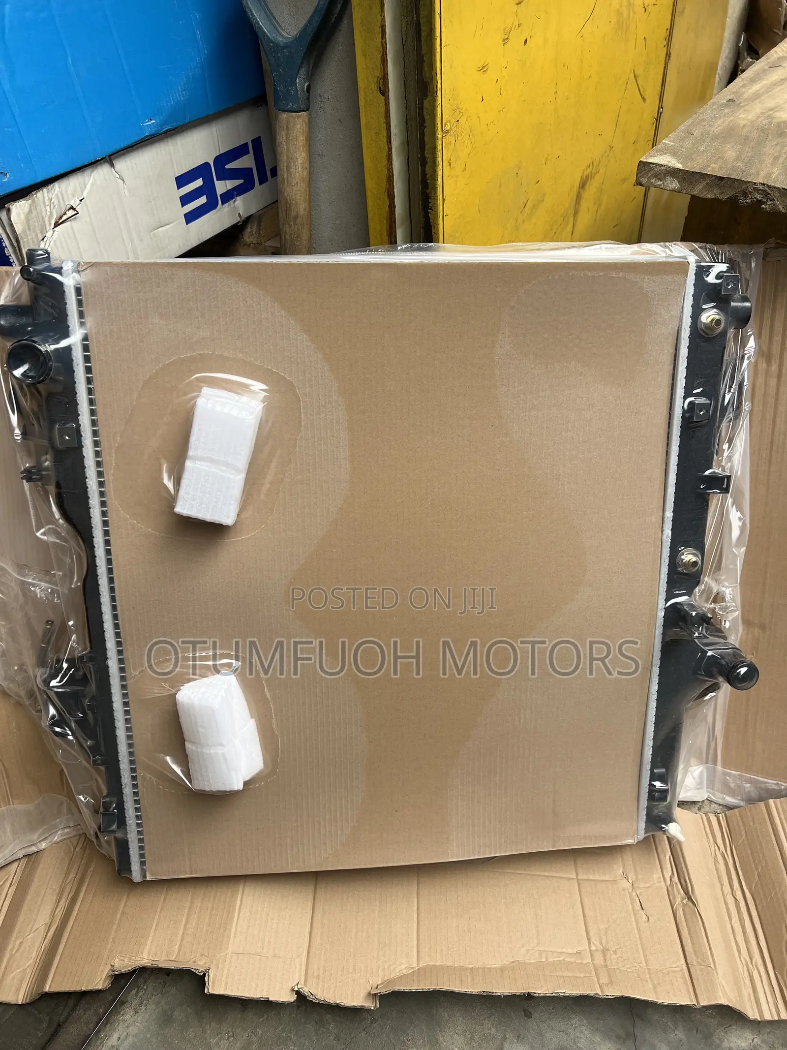 Toyota Land Cruiser Prado 2014 2015 2016 2017-19 Radiator (Water Tank)
