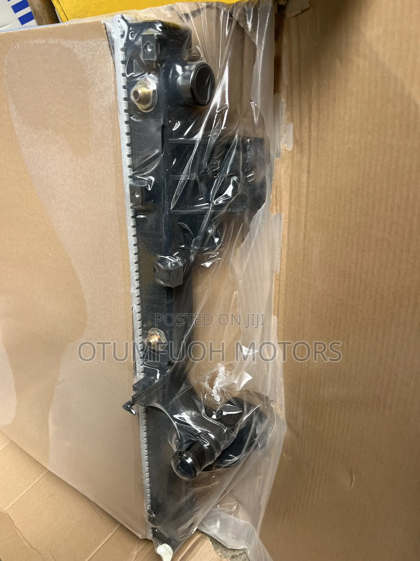 Toyota Land Cruiser Prado 2014 2015 2016 2017-19 Radiator (Water Tank)