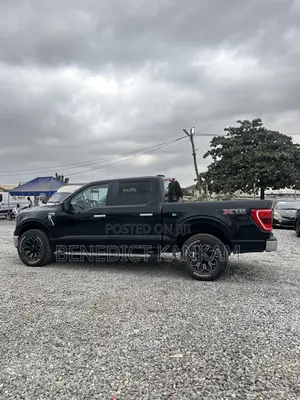 Ford F-150 XLT 2021 Black