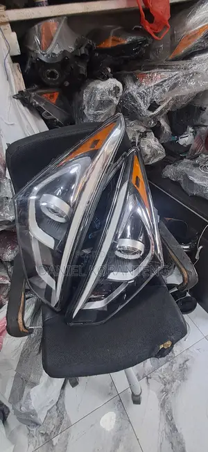 Santa Fe 2017 Headlight Pair