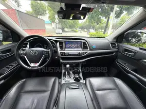Toyota Highlander 2018 Black