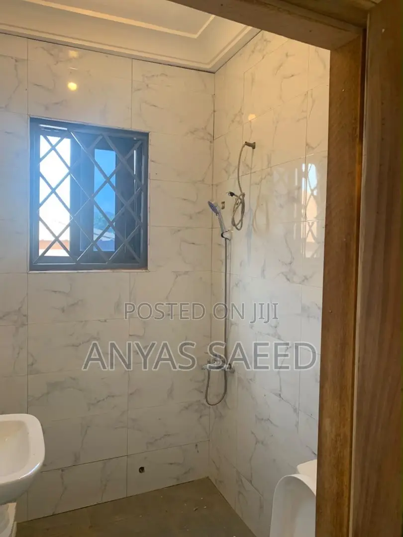 3bdrm Apartment in Oyarifa Gravel Pit, Ghana Flag for rent