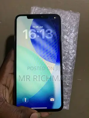 Apple iPhone 11 Pro Max 64 GB White