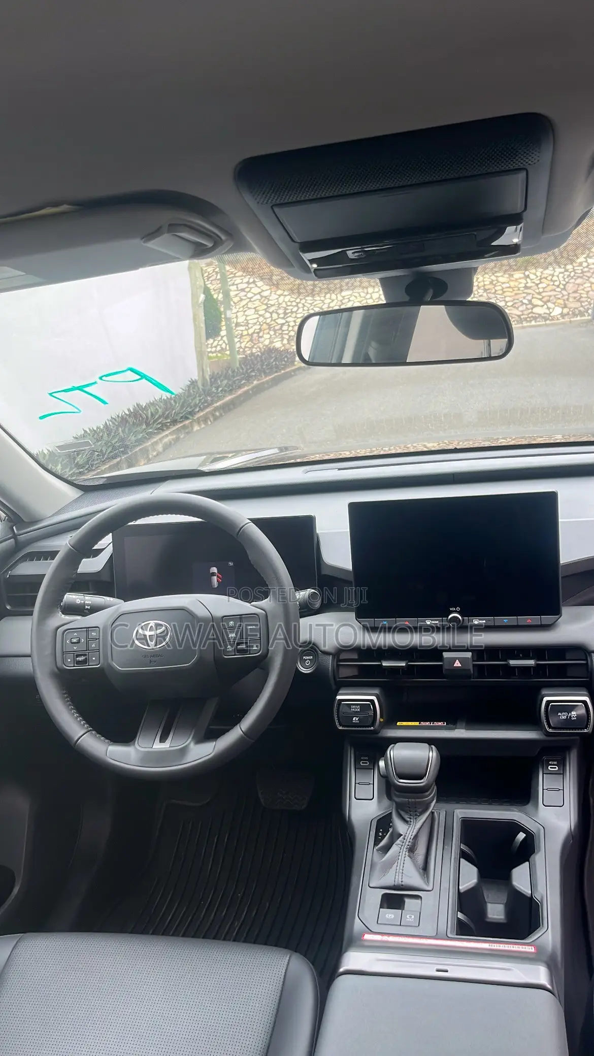Toyota RAV4 XLE Premium 2026 Black