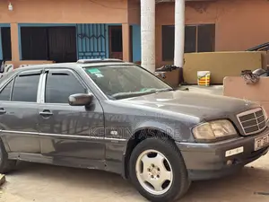 Mercedes-Benz C180 2000 Gray