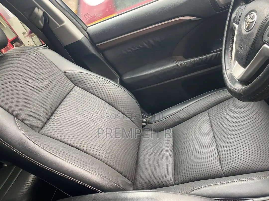 Toyota Highlander LE V6 4x2 (3.5L 6cyl 6A) 2016 Red