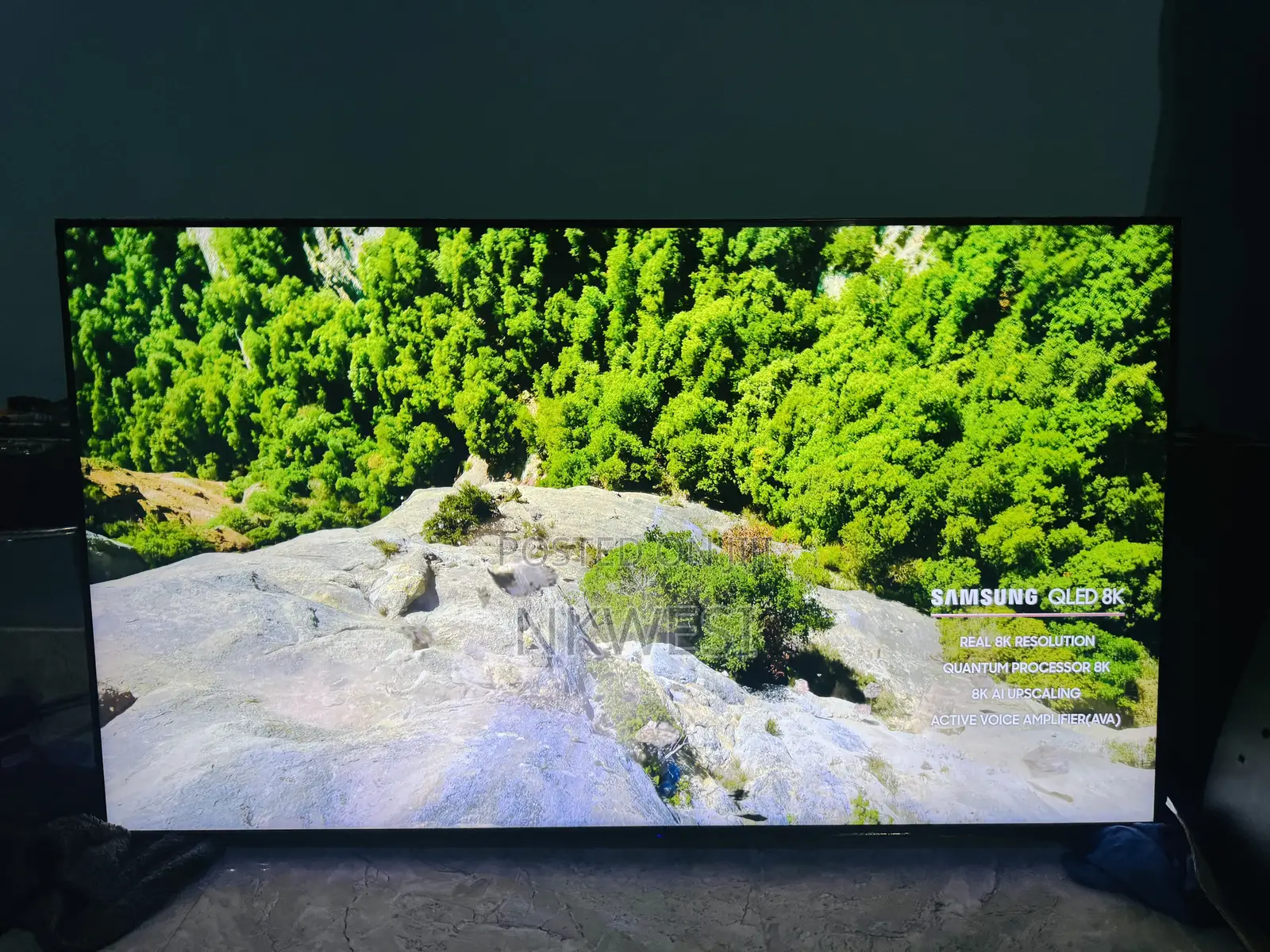 55” Samsung QLED 8K Resolution