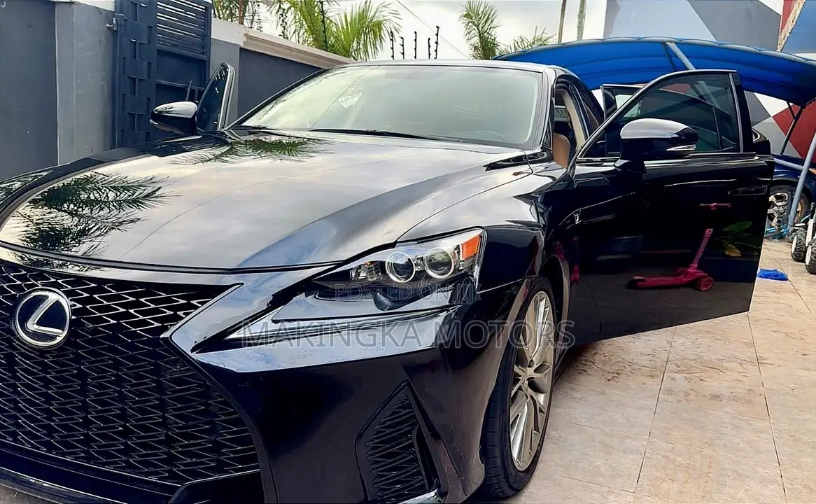 Lexus IS 200t 2016 Black