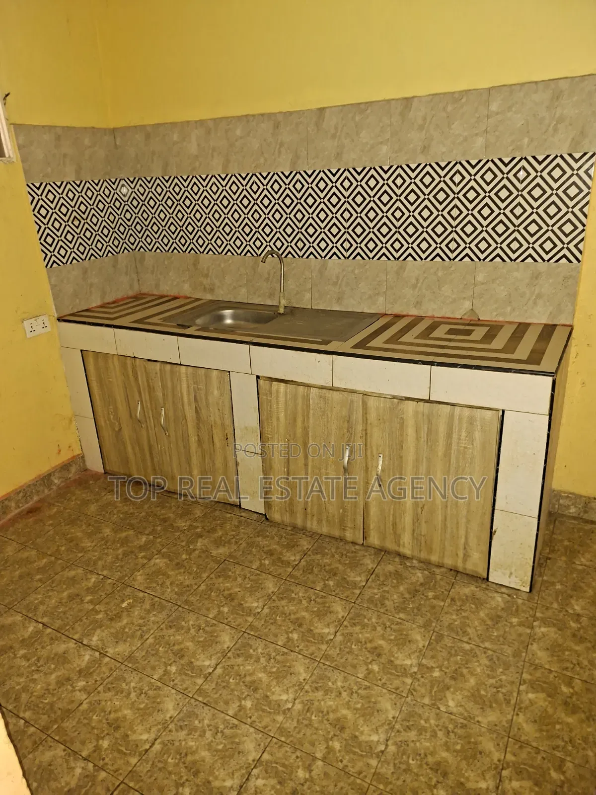 1bdrm Apartment in Musuku Roundabout, Ga East Municipal for rent