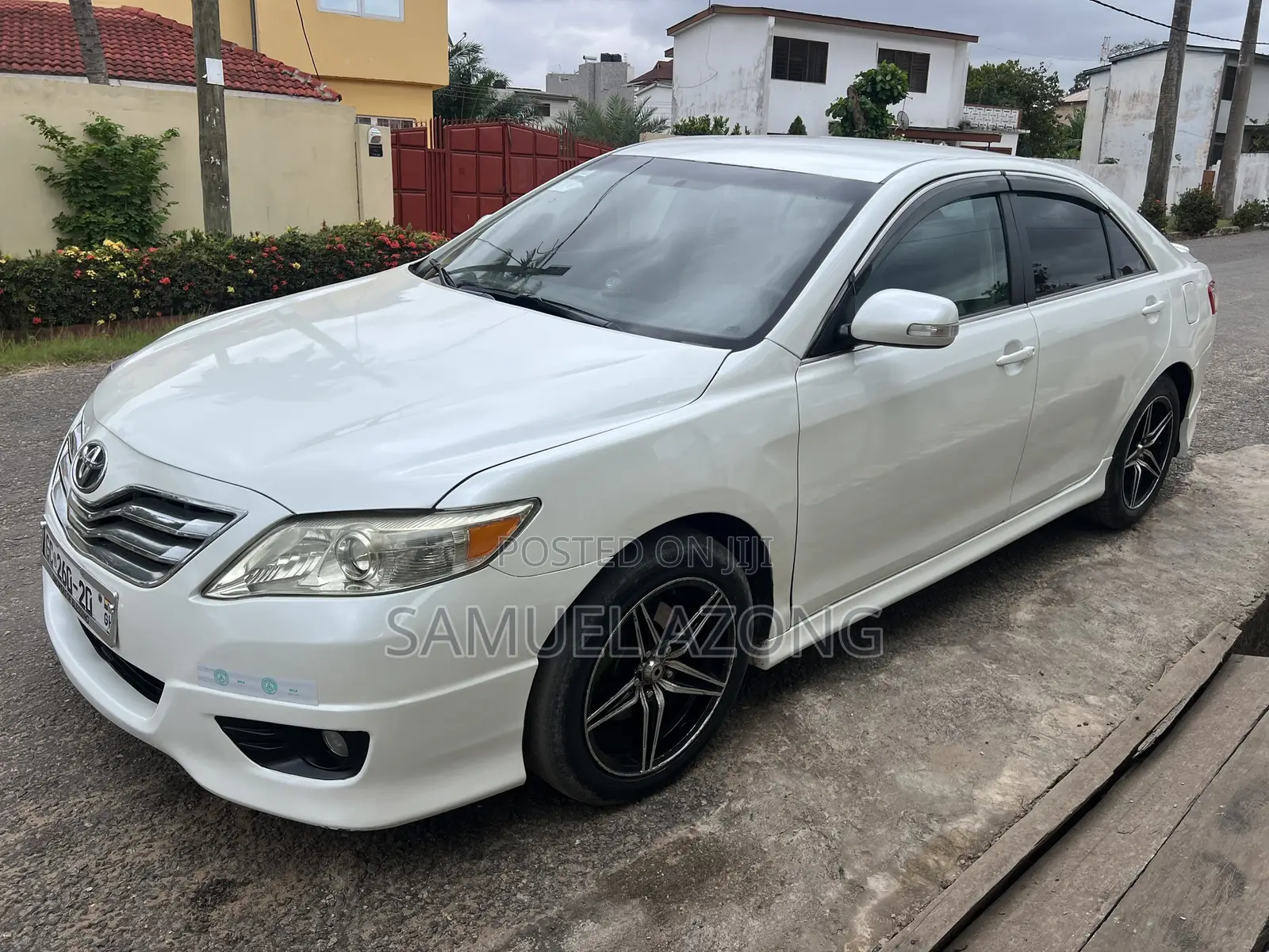 Toyota Camry LE 4dr Sedan (2.5L 4cyl 6AM) 2010 White