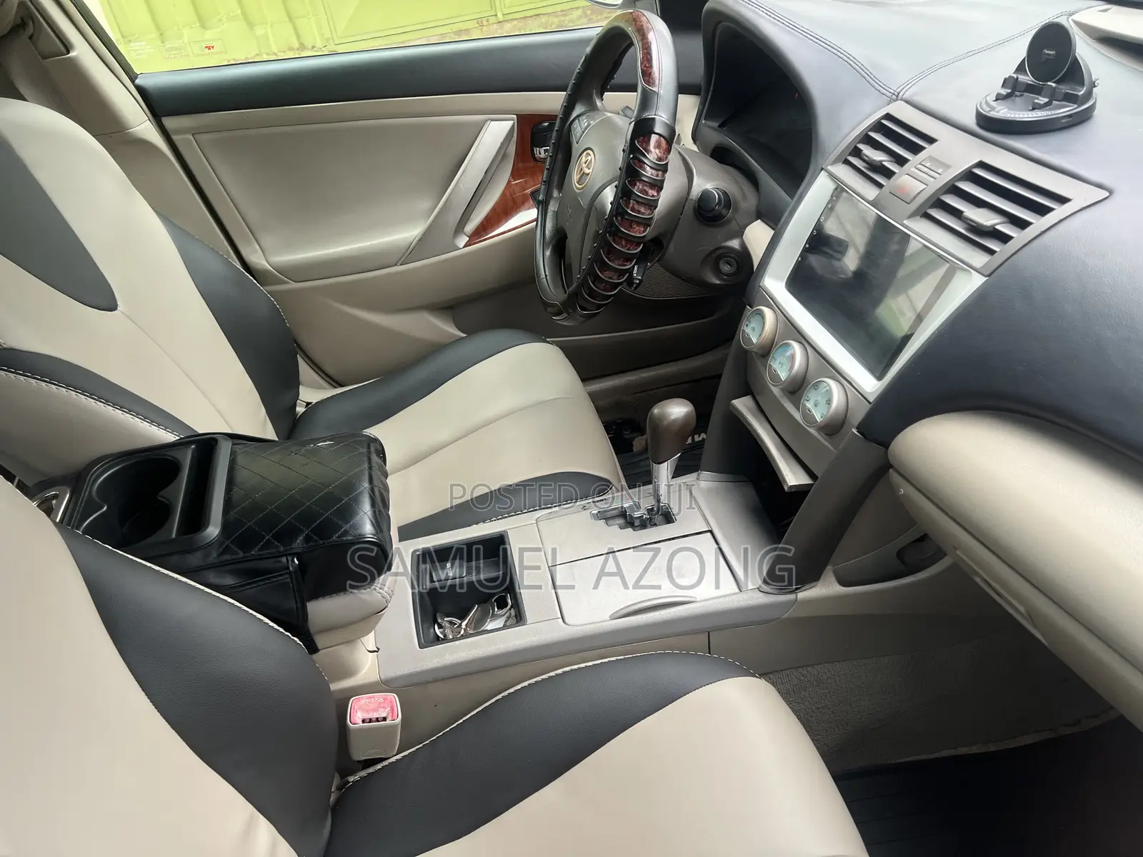 Toyota Camry LE 4dr Sedan (2.5L 4cyl 6AM) 2010 White