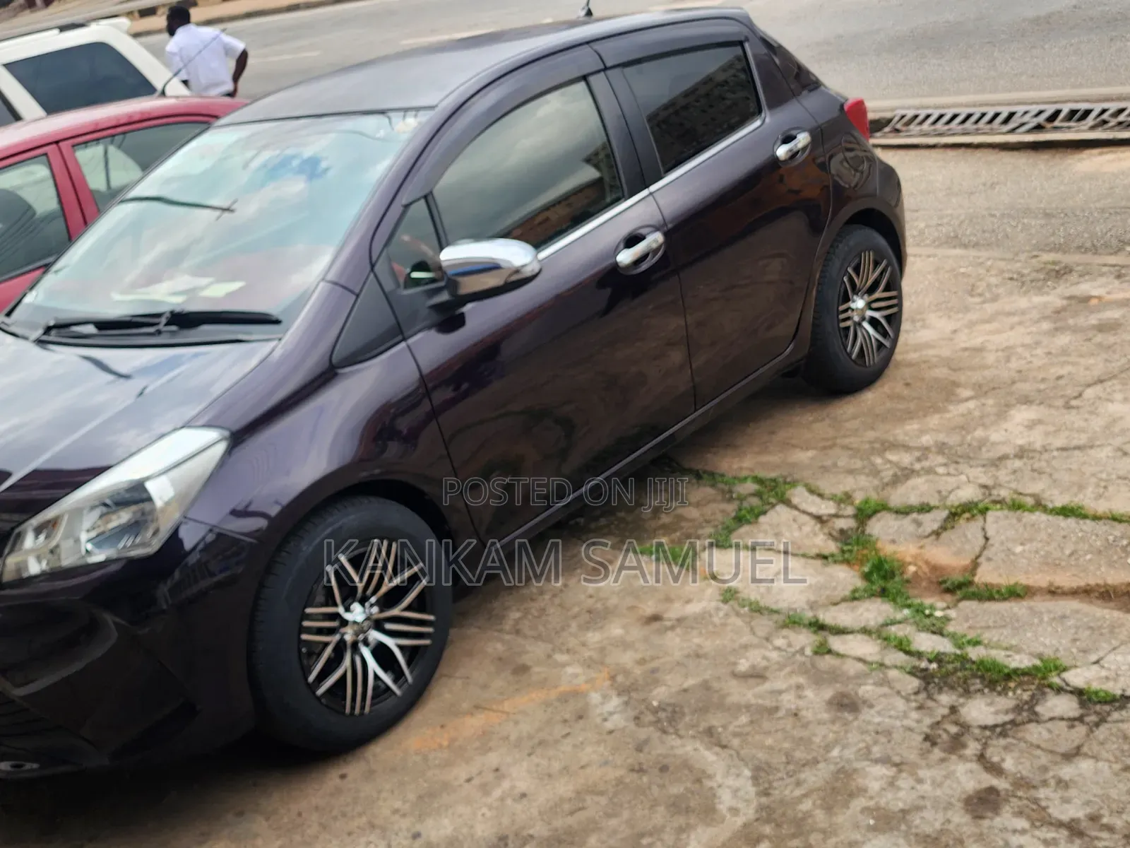 Toyota Vitz 1.3 AWD 3dr 2015 Purple