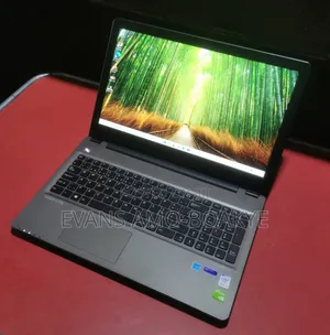 Laptop Medion Akoya P6677 8GB Intel Core i3 HDD 1T